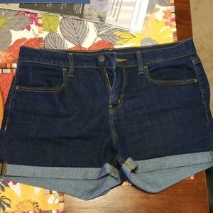 Old navy boyfriend Jean shorts